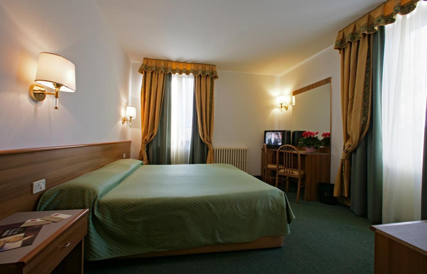 Liberty Hotel ترينتينو ألتو أديجي المظهر الخارجي الصورة
