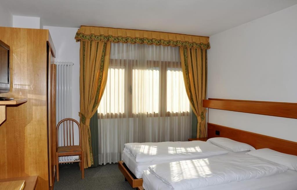 Liberty Hotel ترينتينو ألتو أديجي المظهر الخارجي الصورة