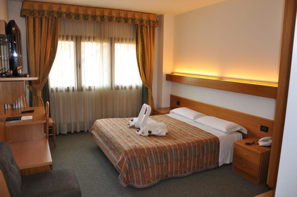 Liberty Hotel ترينتينو ألتو أديجي المظهر الخارجي الصورة