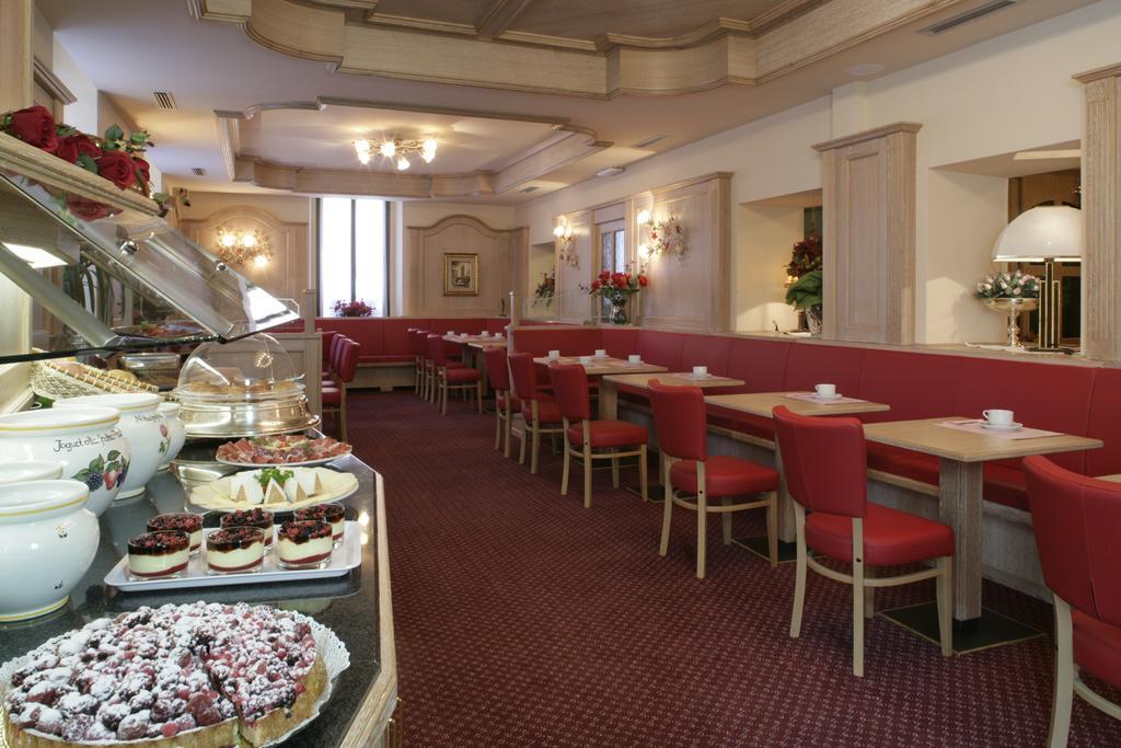 Liberty Hotel ترينتينو ألتو أديجي المظهر الخارجي الصورة